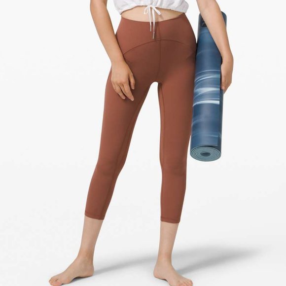 Unlimit High-Rise Crop 23" - Picture 1 of 12